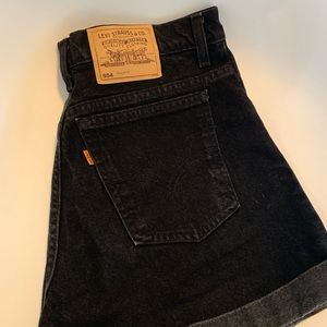 Levi’s 954 shorts black high waisted size 11